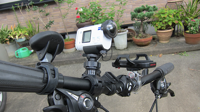 クロスバイク（TREK 7.2FX）にバックミラーと動画撮影用のカメラマウントを装着